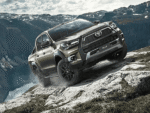 TOYOTA HILUX INVINCIBLE XTRA CAB 2.4L 150-D 4*4 Bronze Imperial Metalizado. - Image 2