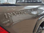 TOYOTA HILUX INVINCIBLE XTRA CAB 2.4L 150-D 4*4 Bronze Imperial Metalizado. - Image 6
