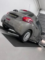 Peugeot 208 - Image 8