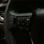 Toyota hilux d-cab sr/4WD/R.camera - Image 9