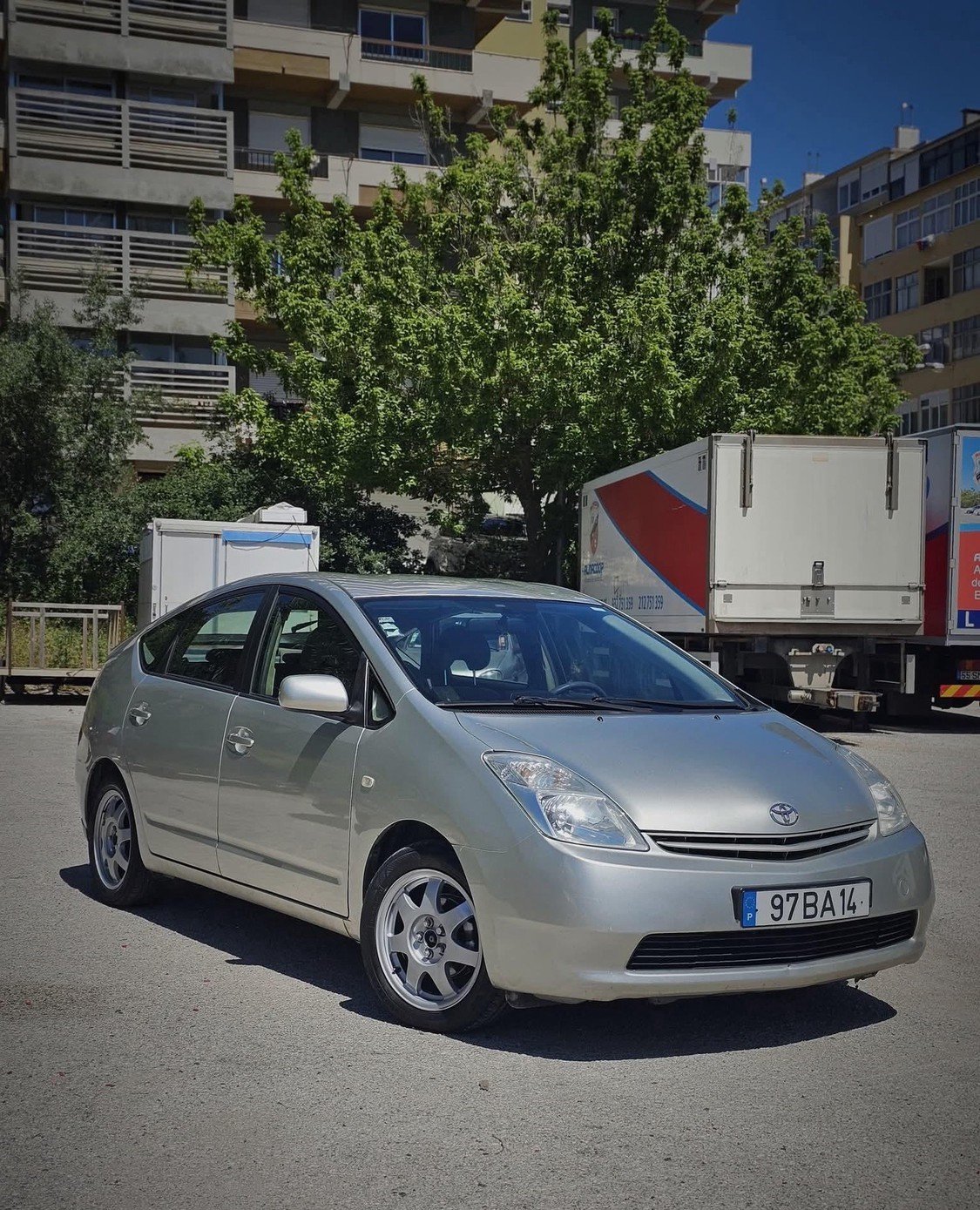 1 Toyota Prius 1.5 I Hybride - 05 - Image 1