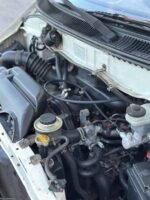 Toyota HiAce 2.4 D 6 lugares-97 - Image 14