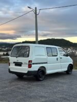 Toyota HiAce 2.4 D 6 lugares-97 - Image 4