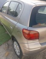 Toyota Yaris 1.0 VVT-i 5 portas - 04 - Image 7