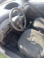 Toyota Yaris 1.0 VVT-i 5 portas - 04 - Image 10