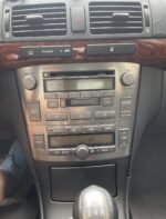 Toyota Avensis 1.6 Executive - 04 - Image 10