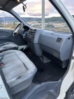 Toyota HiAce 2.4 D 6 lugares-97 - Image 11